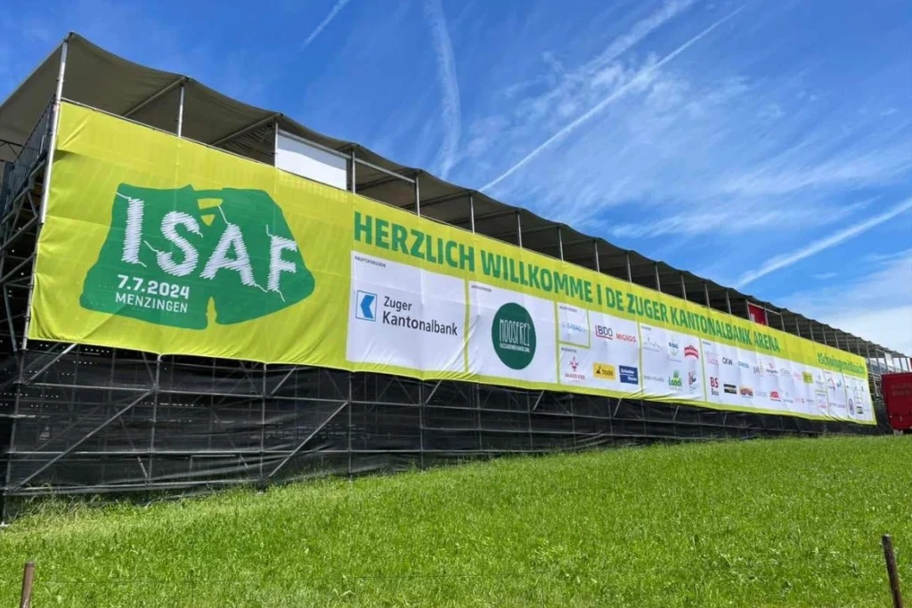 Einsatz am ISAF2024 in Menzingen, Sicherheitsmann, Sicherheitsfrau, Sicherheitspersonal, Security, BSD Blesinger Sicherheits Dienste GmbH, Unterägeri, Schweiz