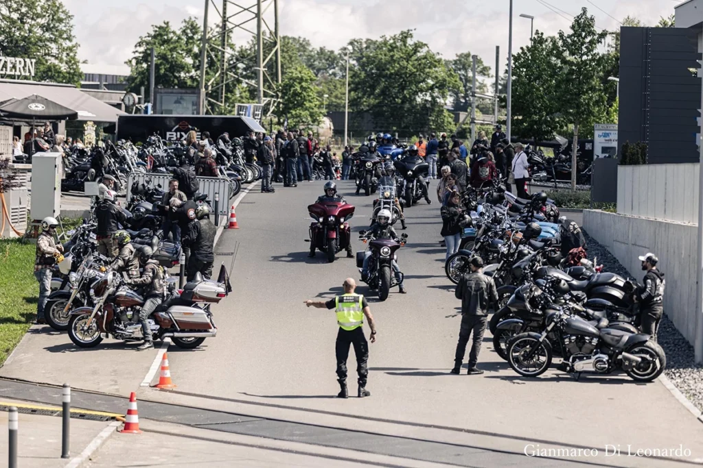 Ordnungsdienst bei Anlässen, Verkehrsicherheit, Veranstaltung, Strassensperre, Security, BSD Blesinger Sicherheits Dienste GmbH, Unterägeri, Schweiz